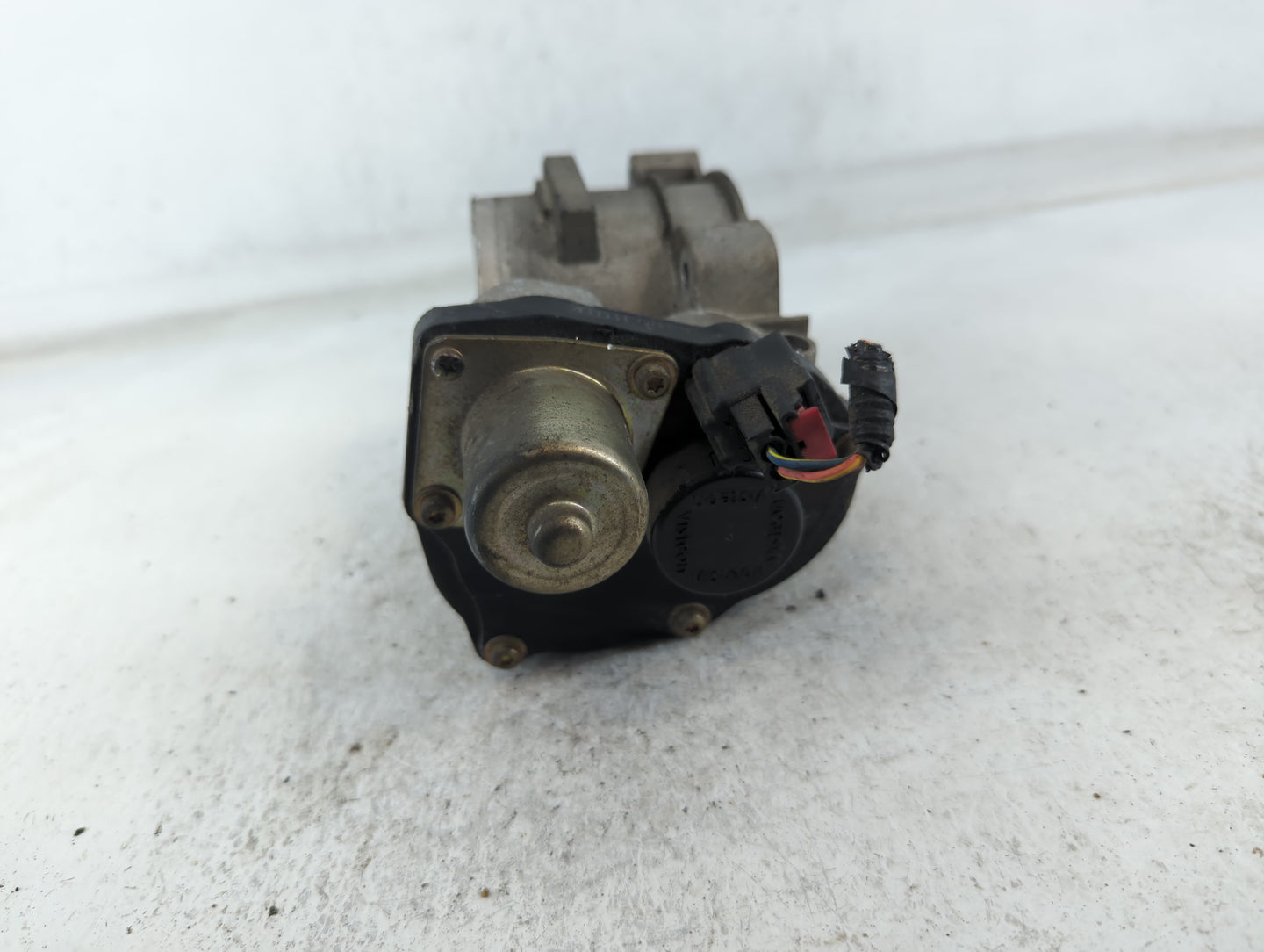 2004-2010 Ford F-150 Throttle Body Fits Fits 2004 2005 2006 2007 2008 2009 2010 OEM Used Auto Parts - Oemusedautoparts1.com