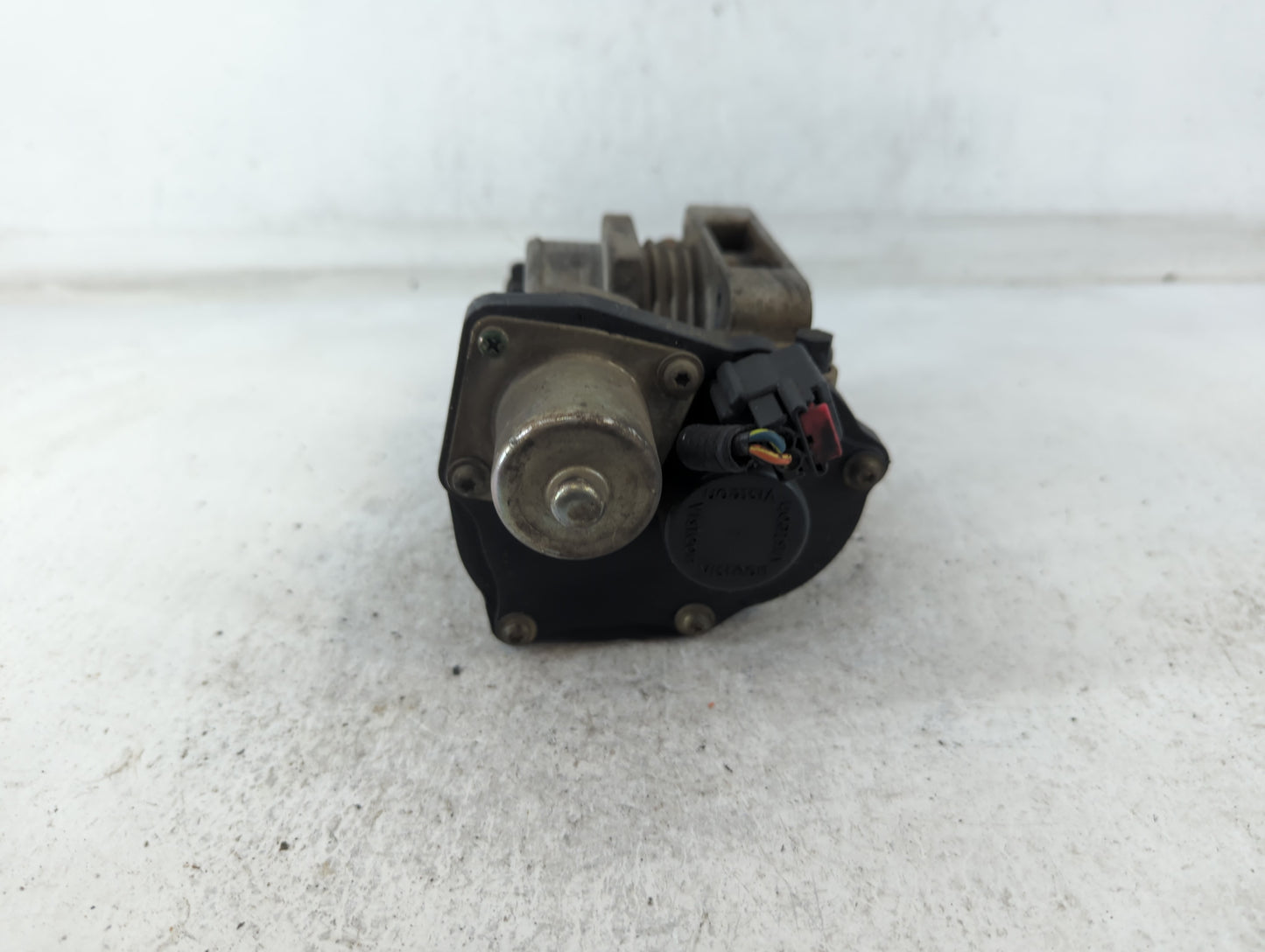 2004-2006 Ford F-150 Throttle Body P/N:0483626 01R 3L5E-AD Fits OEM Used Auto Parts - Oemusedautoparts1.com