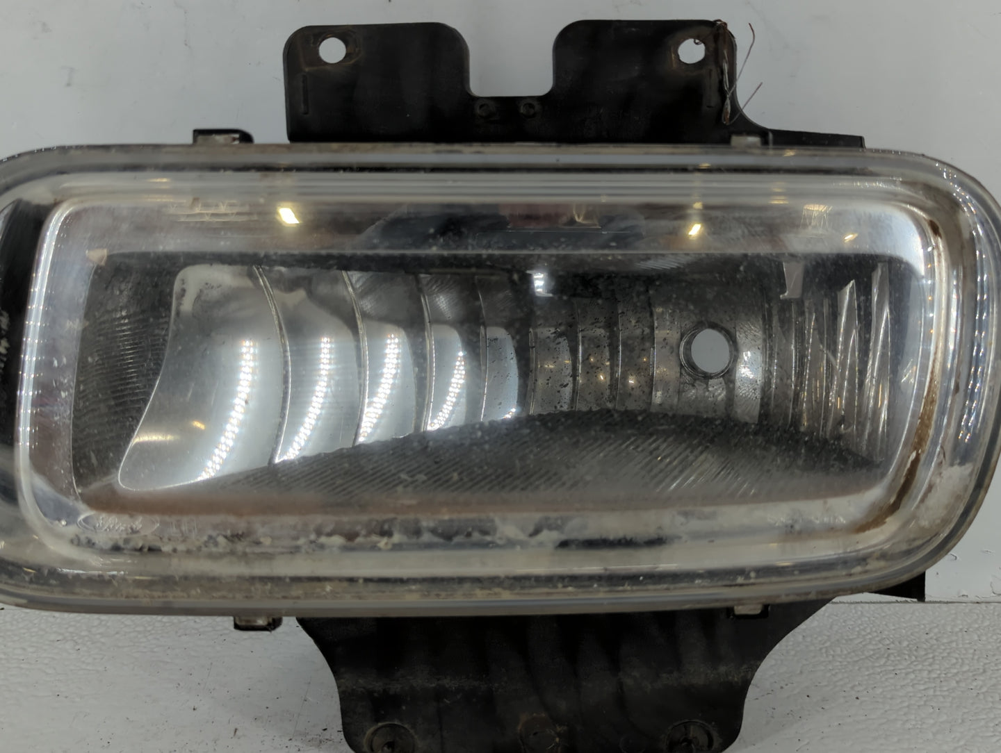 2001-2003 Ford F-150 Driver Left Oem Fog Light Lamp 679903 - Oemusedautoparts1.com