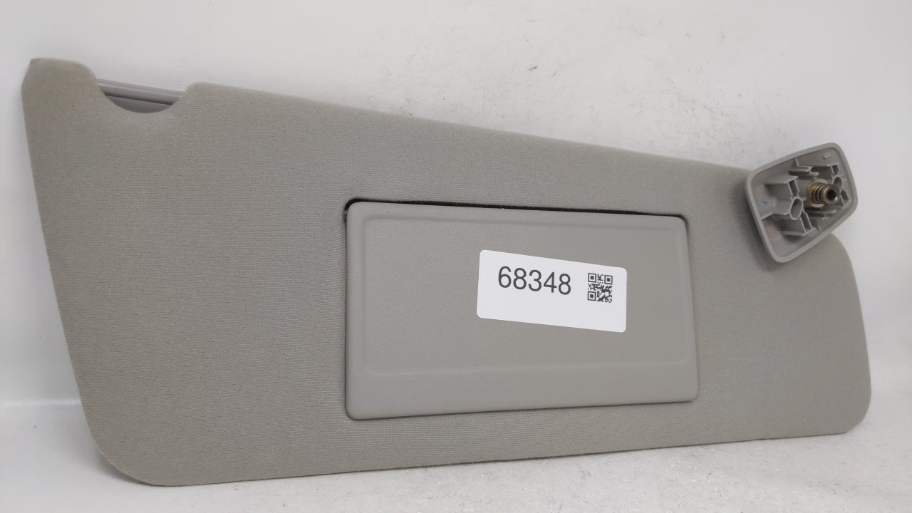 2004 Ford F-150 Sun Visor Shade Replacement Passenger Right Mirror Fits OEM Used Auto Parts - Oemusedautoparts1.com