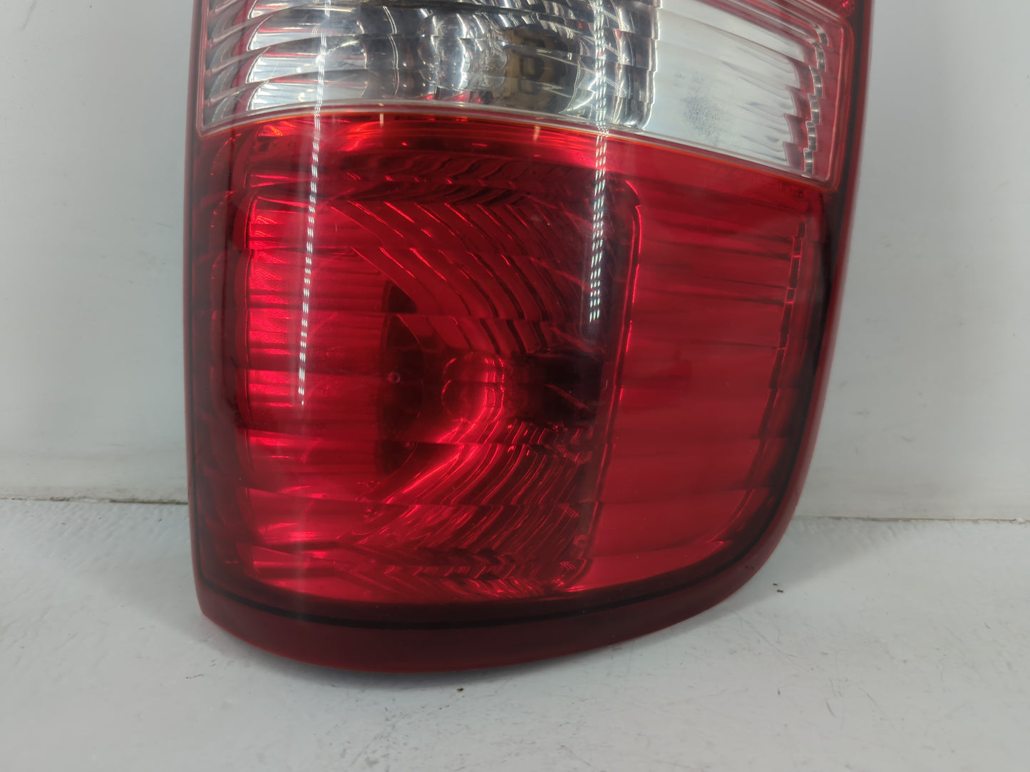 2004-2008 Ford F-150 Tail Light Assembly Driver Left OEM P/N:4L34-13B505-A Fits Fits 2004 2005 2006 2007 2008 OEM Used Auto 