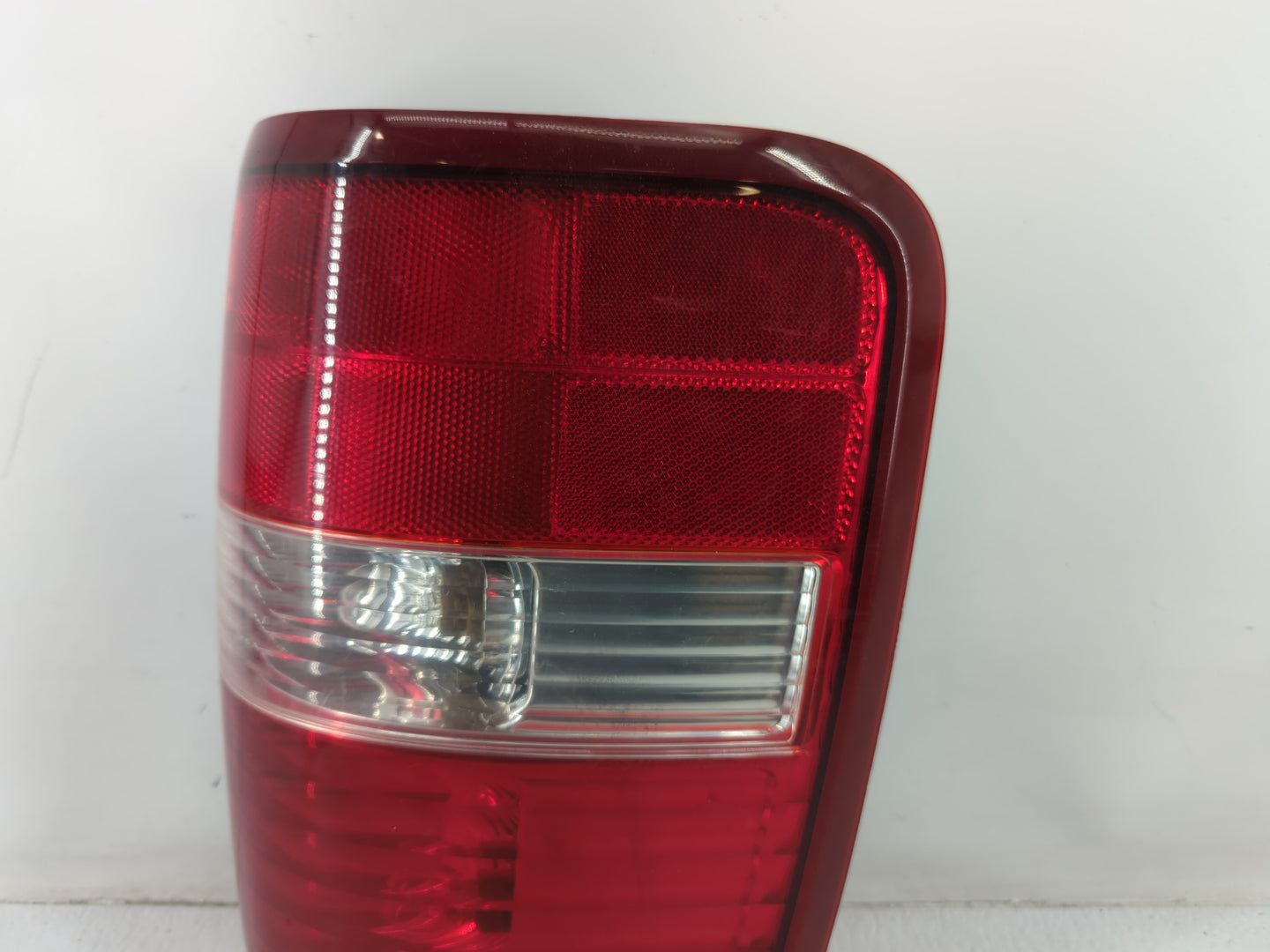 2004-2008 Ford F-150 Tail Light Assembly Driver Left OEM P/N:4L34-13B505-A Fits Fits 2004 2005 2006 2007 2008 OEM Used Auto 