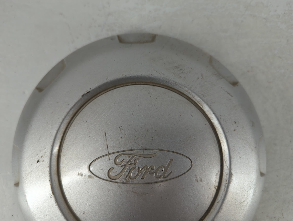 2004 Ford F-150 Rim Wheel Center Cap 742946 - Oemusedautoparts1.com