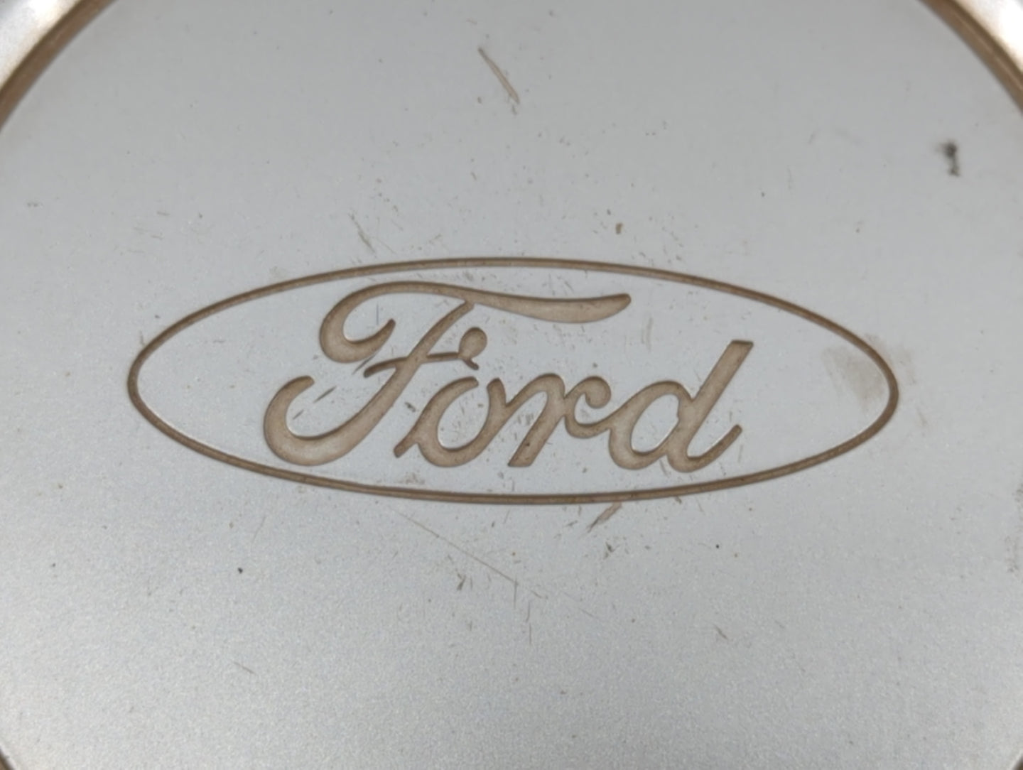 2004 Ford F-150 Rim Wheel Center Cap - Oemusedautoparts1.com