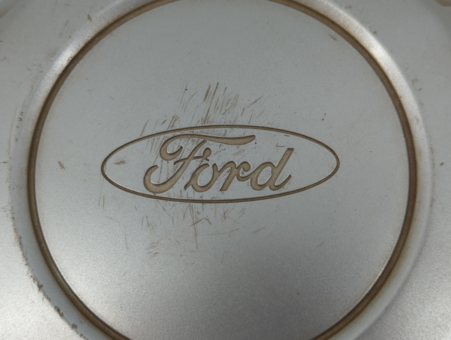 2004 Ford F-150 Rim Wheel Center Cap 742965 - Oemusedautoparts1.com