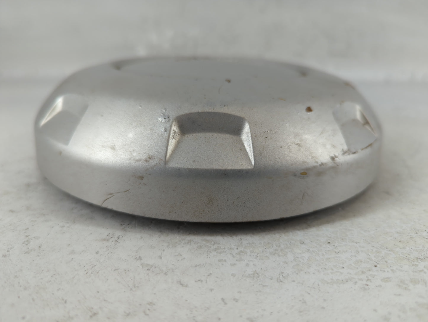 2004 Ford F-150 Rim Wheel Center Cap 742988 - Oemusedautoparts1.com