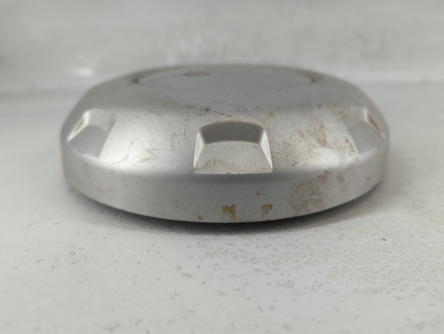 2004 Ford F-150 Rim Wheel Center Cap 743059 - Oemusedautoparts1.com