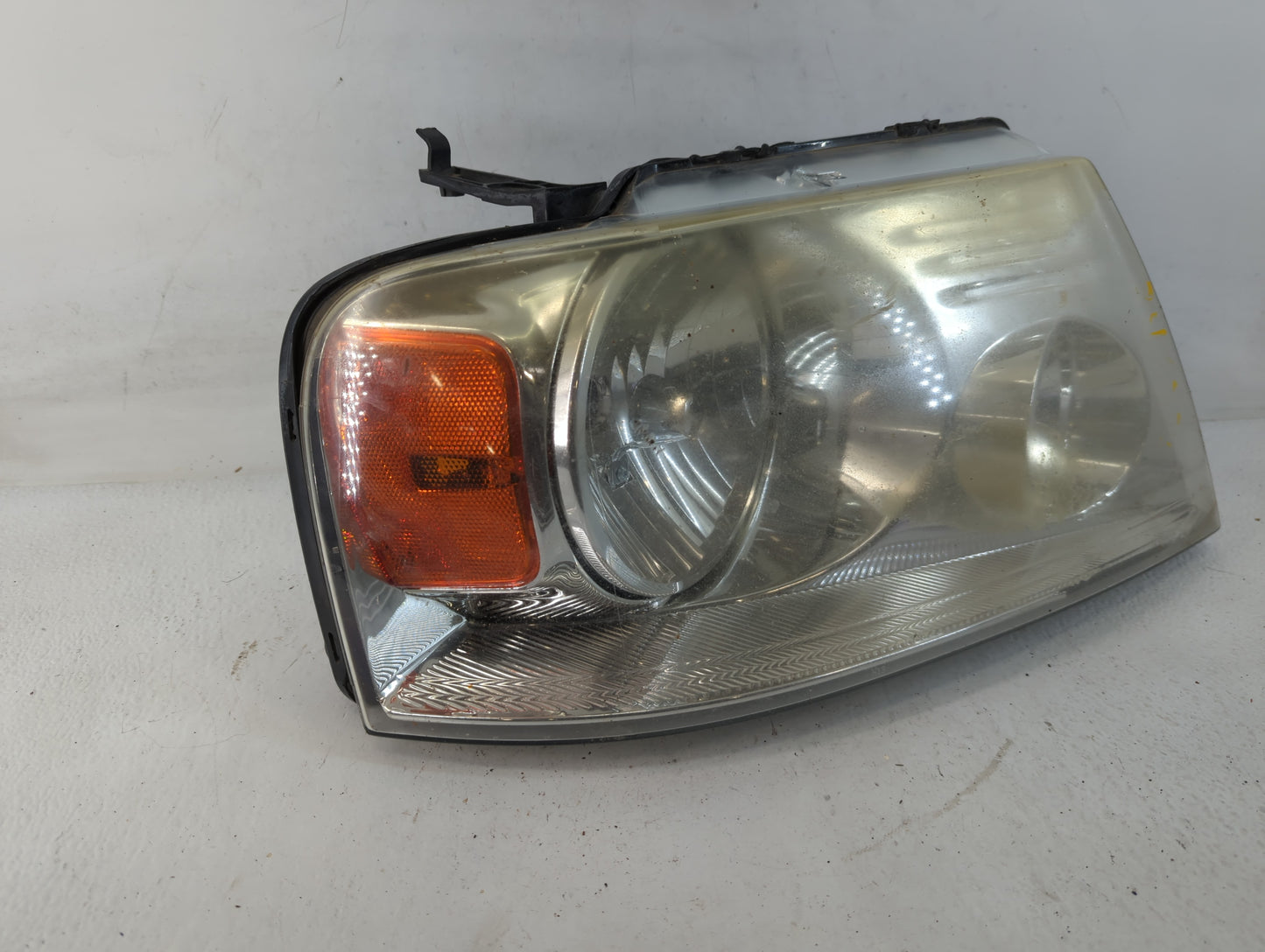 2004-2008 Ford F-150 Passenger Right Oem Head Light Headlight Lamp - Oemusedautoparts1.com