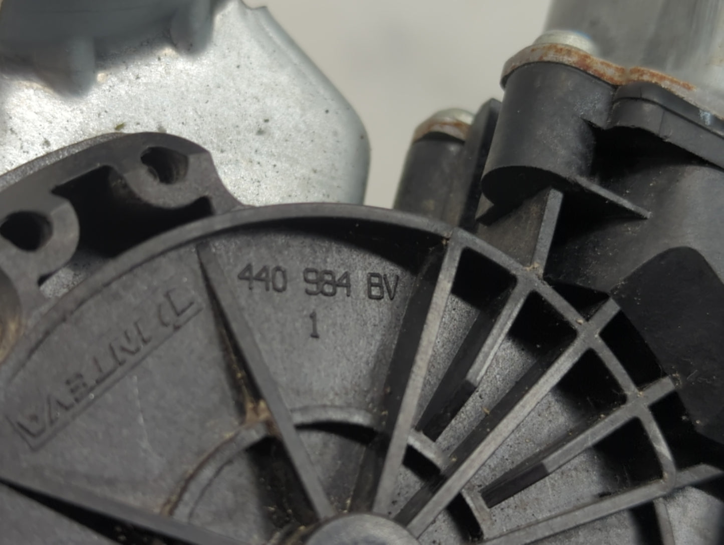 1999-2003 Ford F-150 Driver Front Left Power Window Motor - Oemusedautoparts1.com