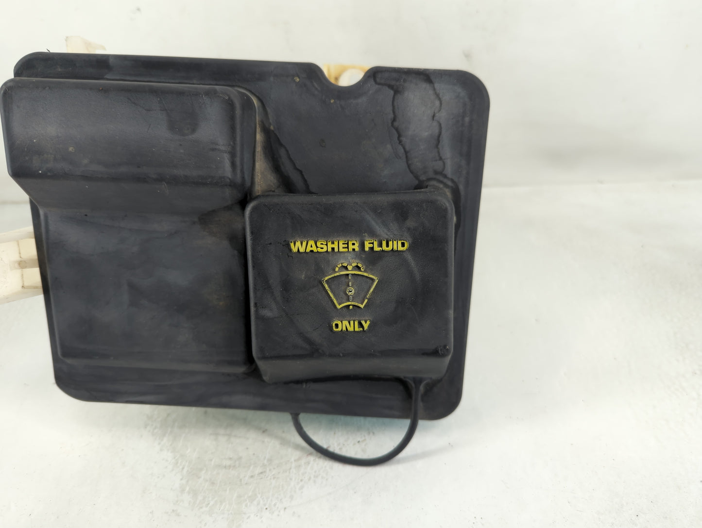 1998-2006 Ford F-150 Windshield Washer Fluid Reservoir Bottle Oem - Oemusedautoparts1.com