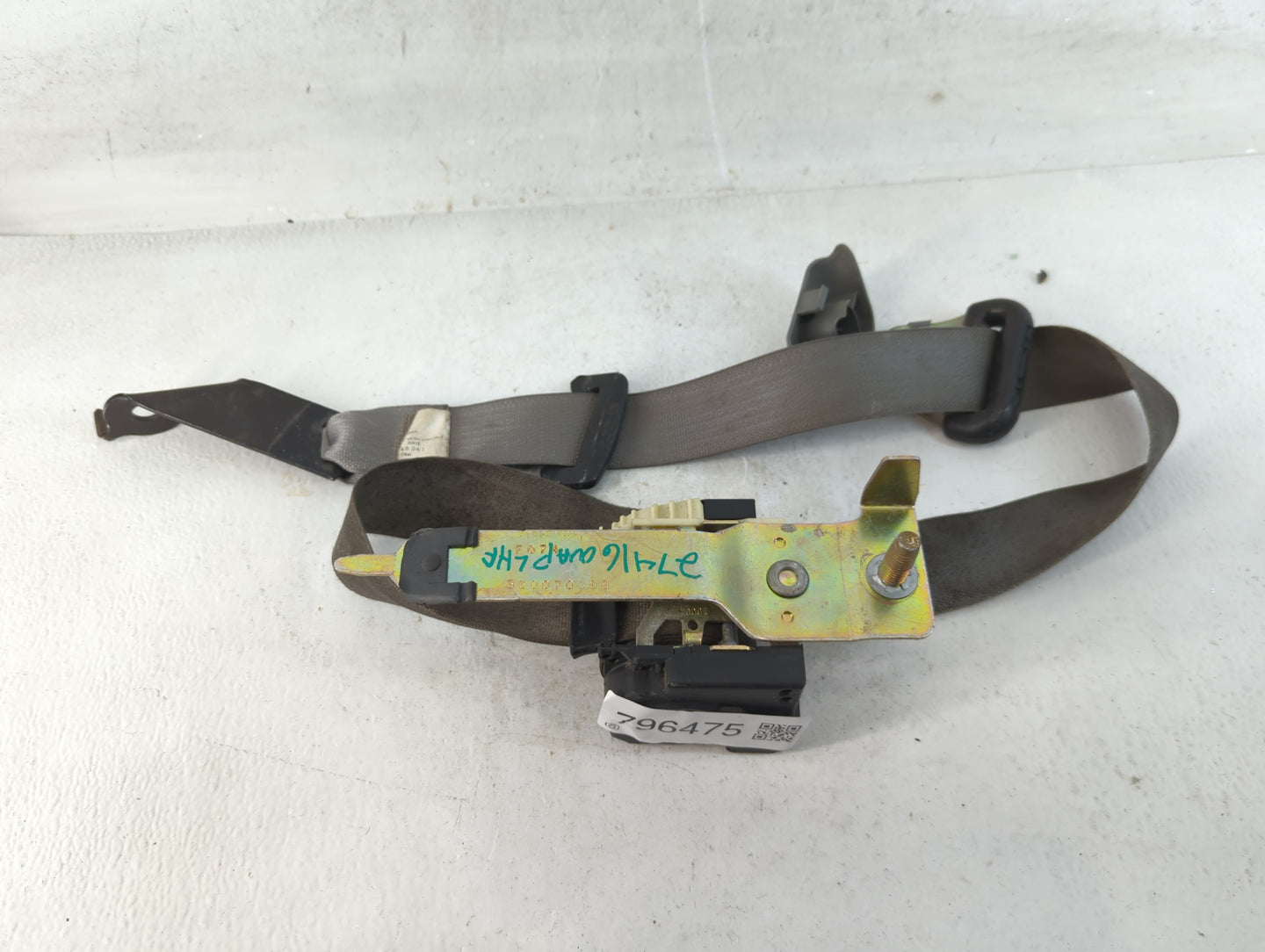 2004 Ford F-150 Driver Seatbelt Buckle - Oemusedautoparts1.com