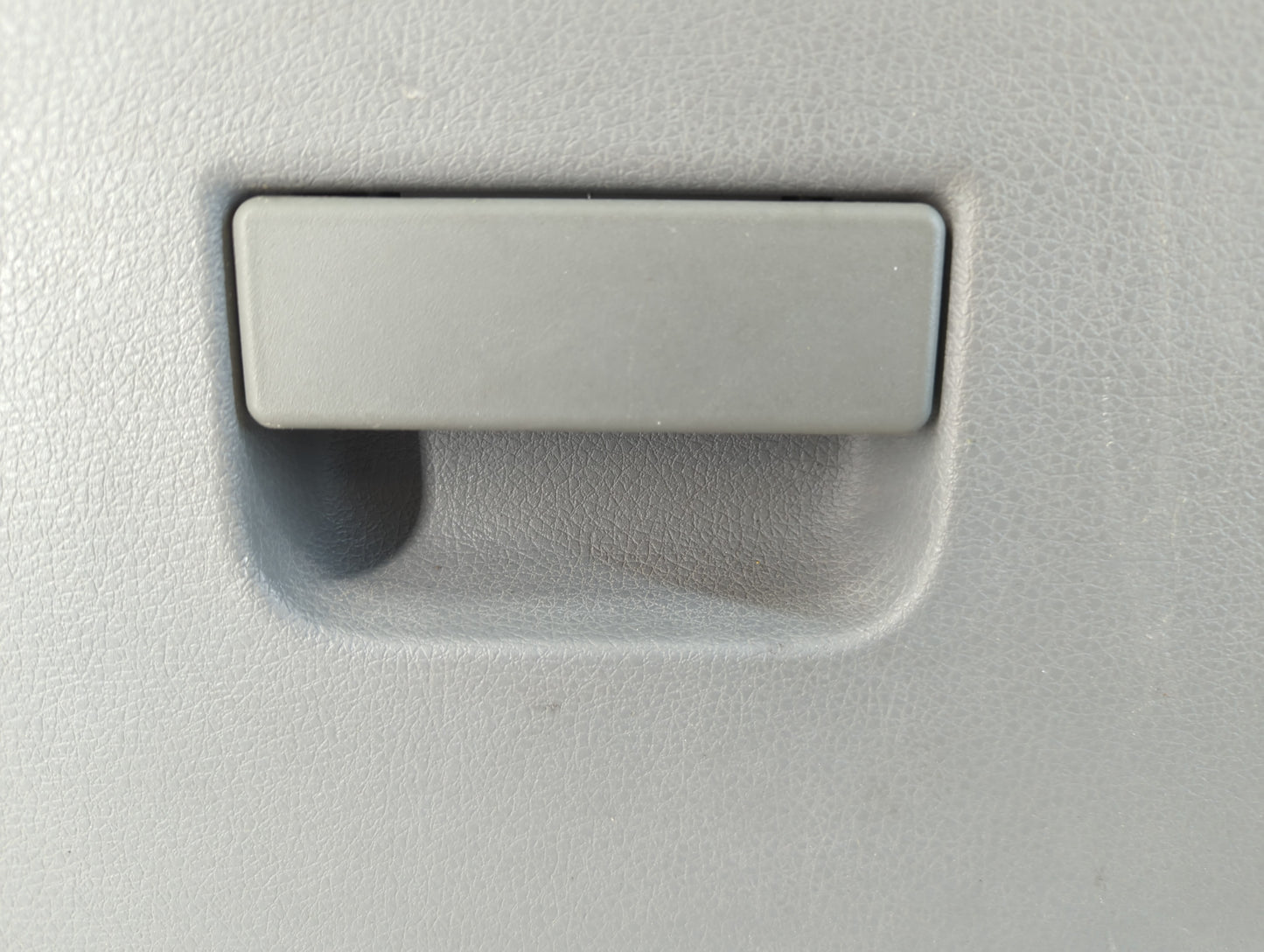 2004 Ford F-150 Passenger Glove Box Door Storage Compartment 796498 - Oemusedautoparts1.com