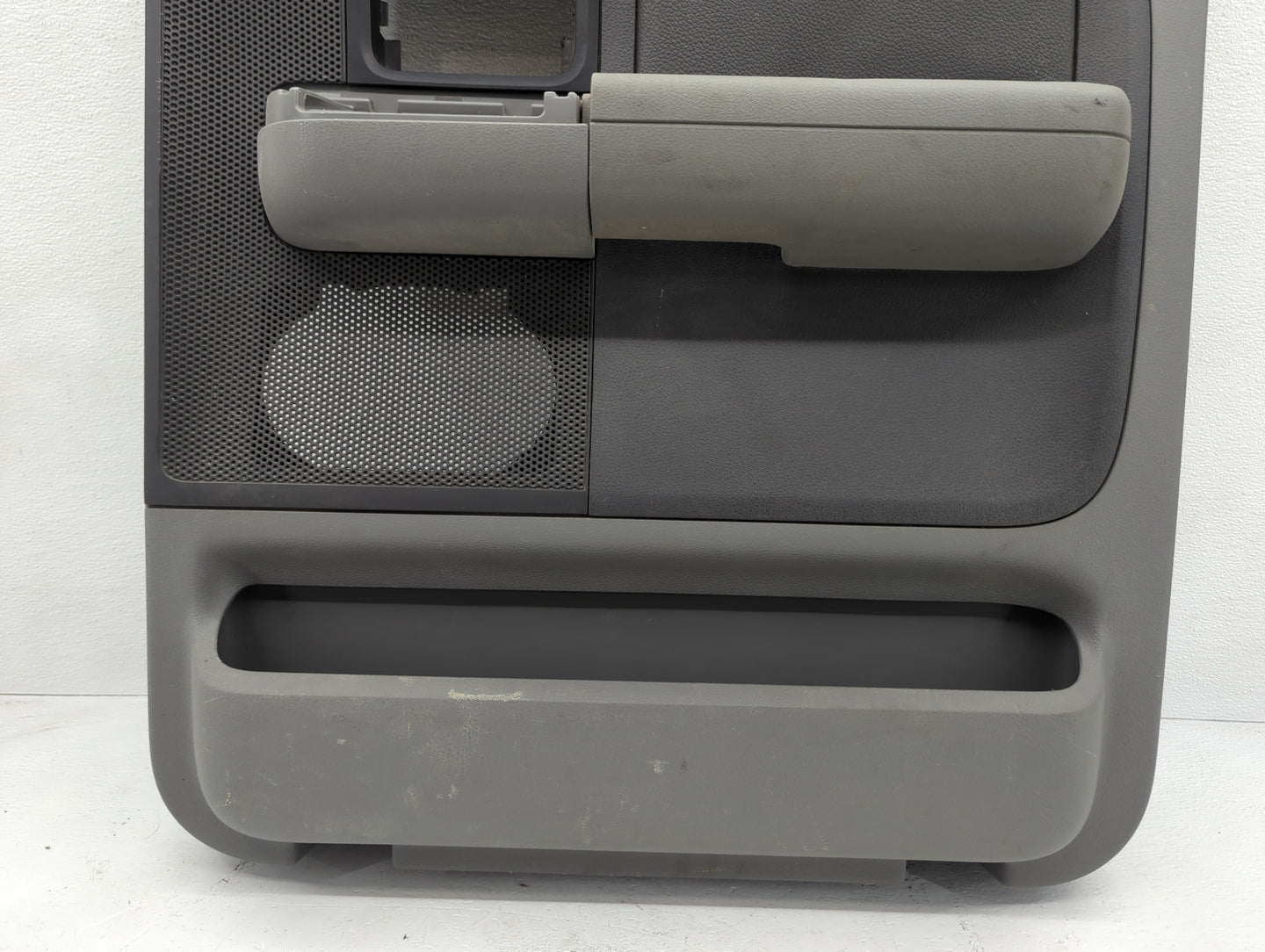 2004 Ford F-150 Front Left Driver Interior Door Panel Trim - Oemusedautoparts1.com