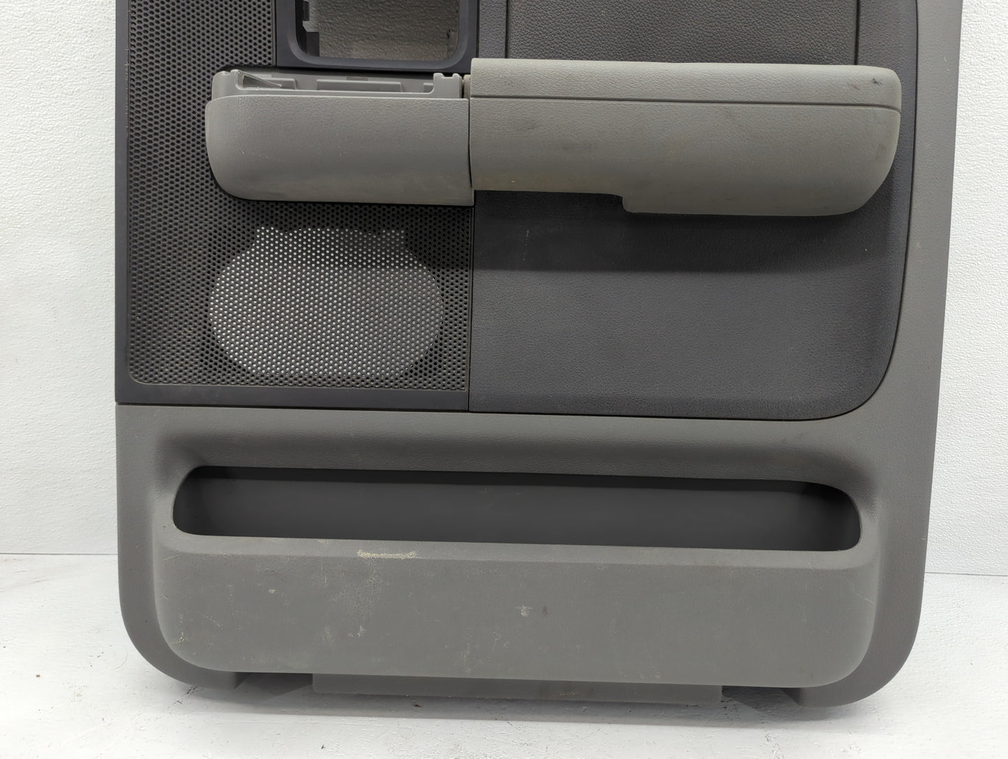 2004 Ford F-150 Front Left Driver Interior Door Panel Trim - Oemusedautoparts1.com