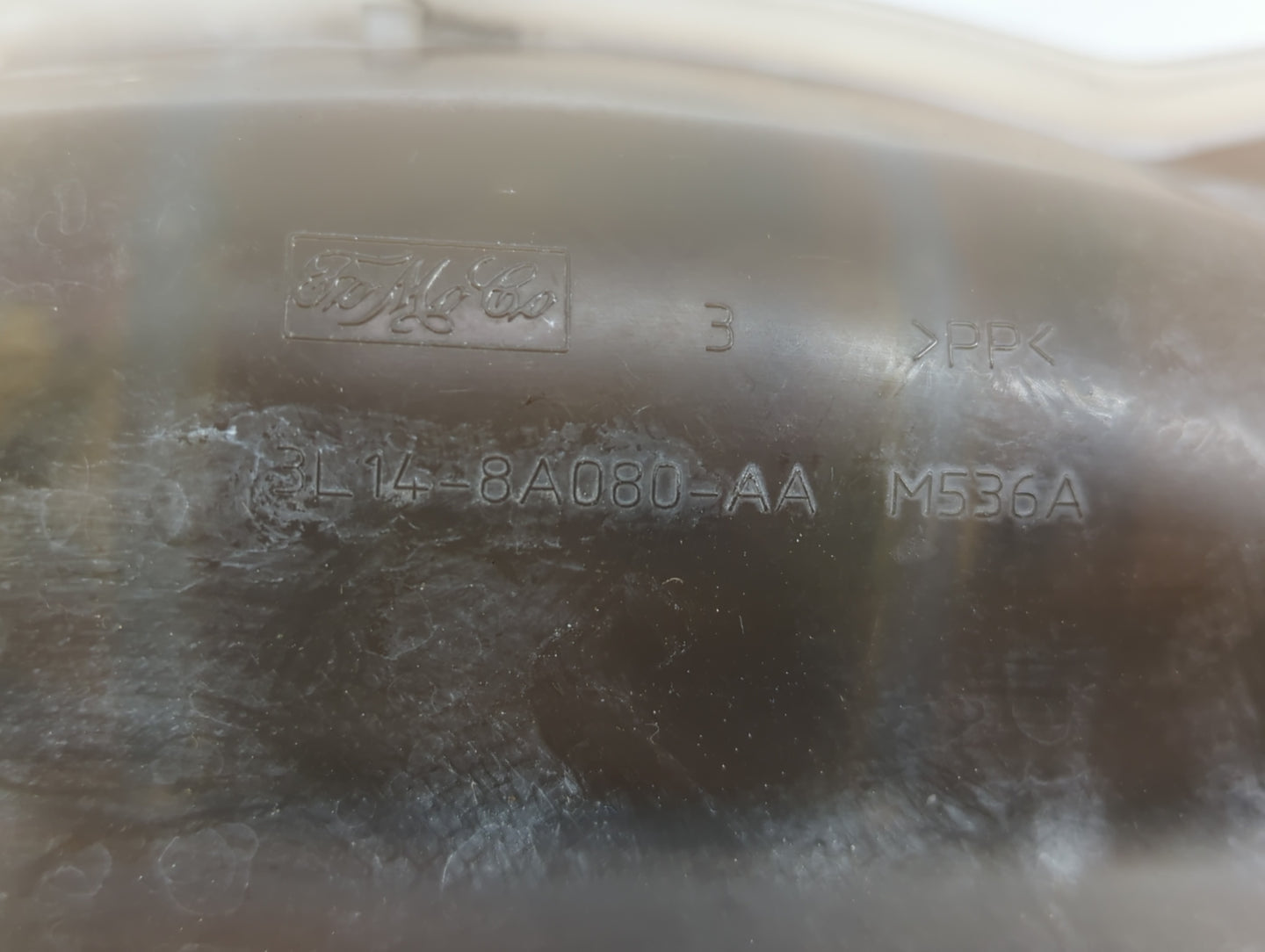 1998-2006 Ford F-150 Windshield Washer Fluid Reservoir Bottle Oem - Oemusedautoparts1.com