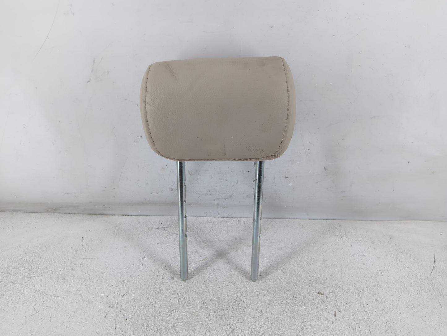 2004 Ford F-150 Headrest Head Rest Rear Seat Fits OEM Used Auto Parts - Oemusedautoparts1.com
