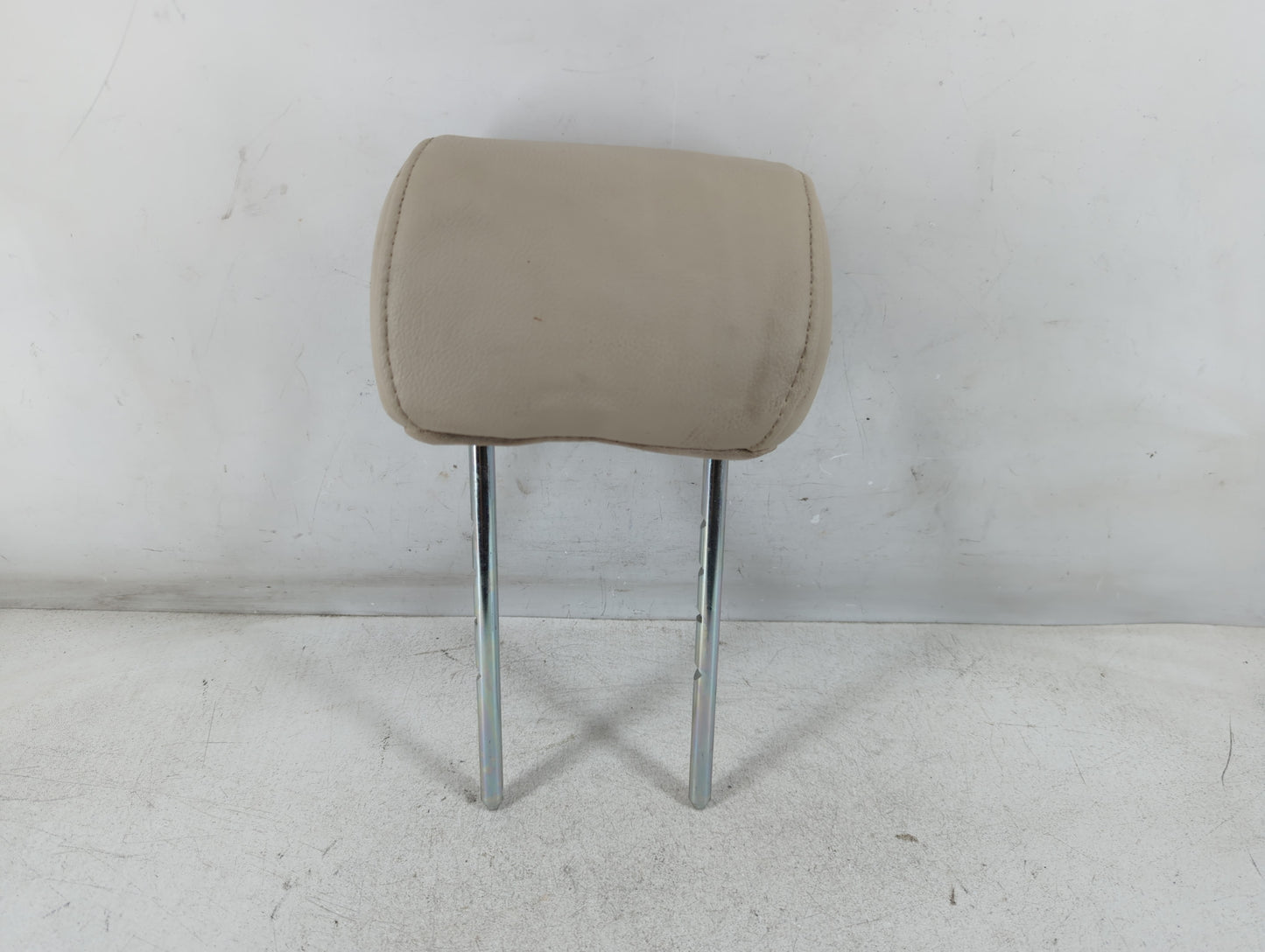 2004 Ford F-150 Headrest Head Rest Rear Seat Fits OEM Used Auto Parts - Oemusedautoparts1.com