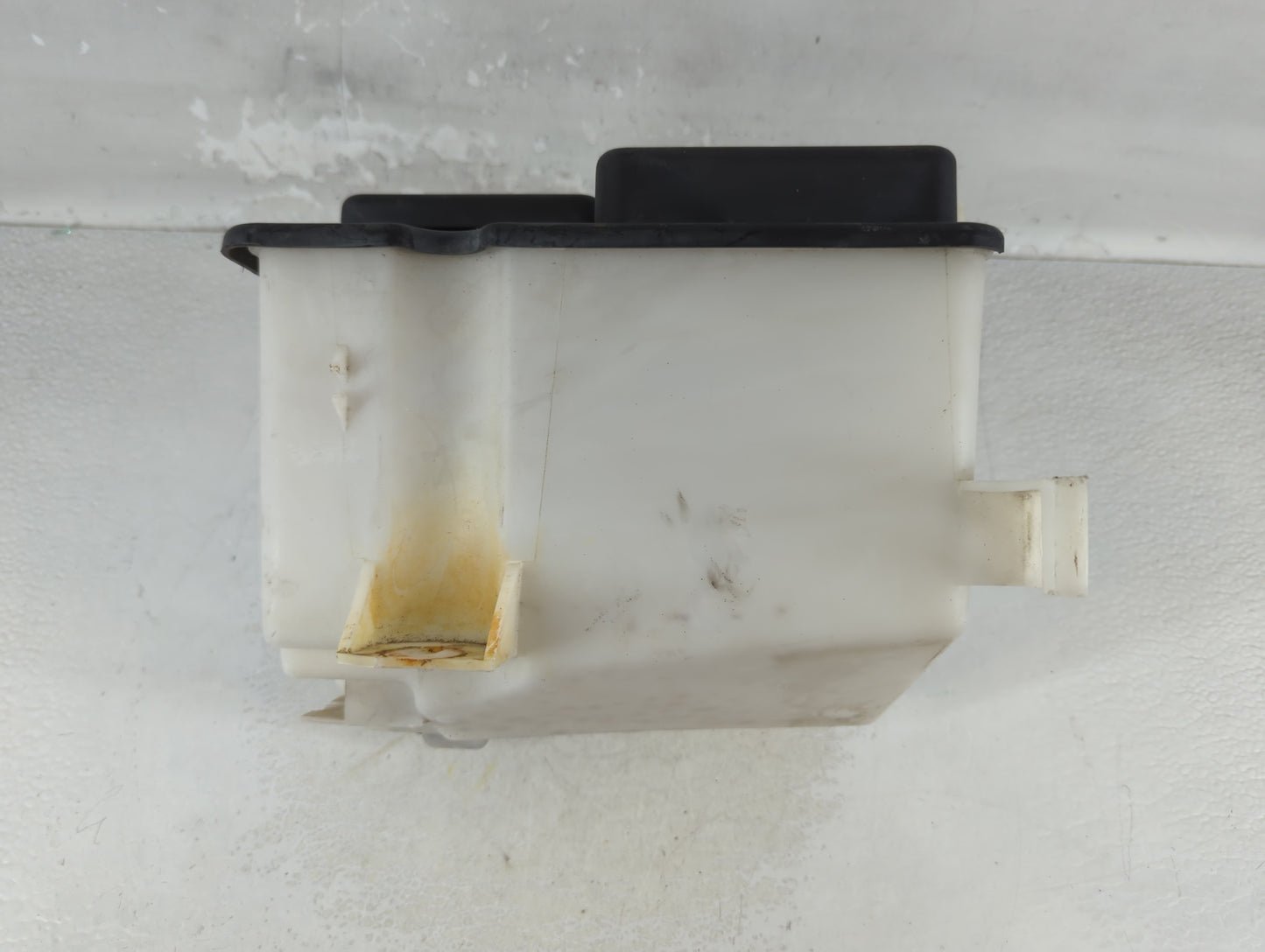 1998-2006 Ford F-150 Windshield Washer Fluid Reservoir Bottle Oem - Oemusedautoparts1.com