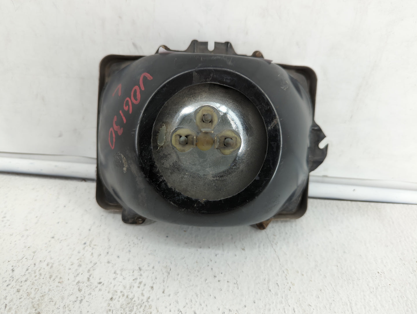 Ford F-250 Passenger Right Oem Head Light Headlight Lamp - Oemusedautoparts1.com