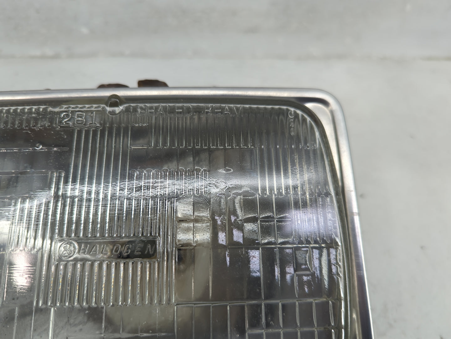 2004 Ford F-250 Super Duty Passenger Right Oem Head Light Headlight Lamp - Oemusedautoparts1.com