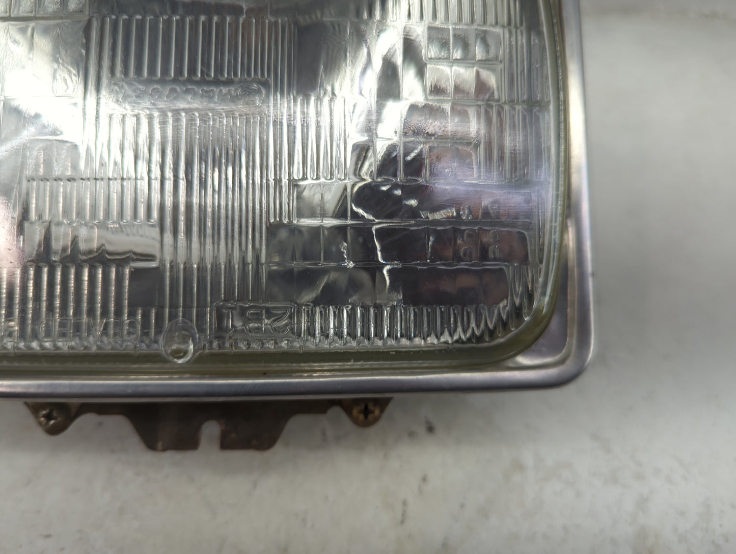 1999 Ford F-250 Super Duty Driver Left Oem Head Light Headlight Lamp - Oemusedautoparts1.com