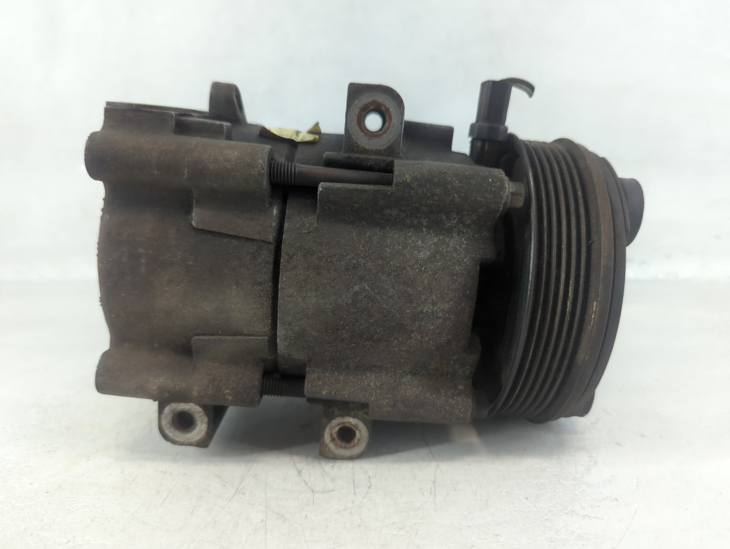 2002-2007 Ford F-250 Super Duty Air Conditioning A/c Ac Compressor Oem - Oemusedautoparts1.com