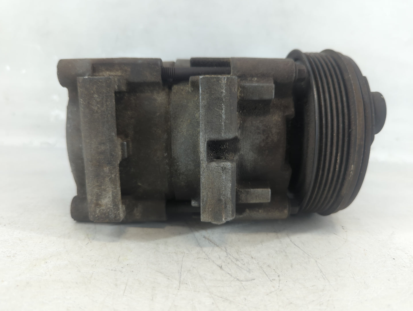 2002-2007 Ford F-250 Super Duty Air Conditioning A/c Ac Compressor Oem - Oemusedautoparts1.com
