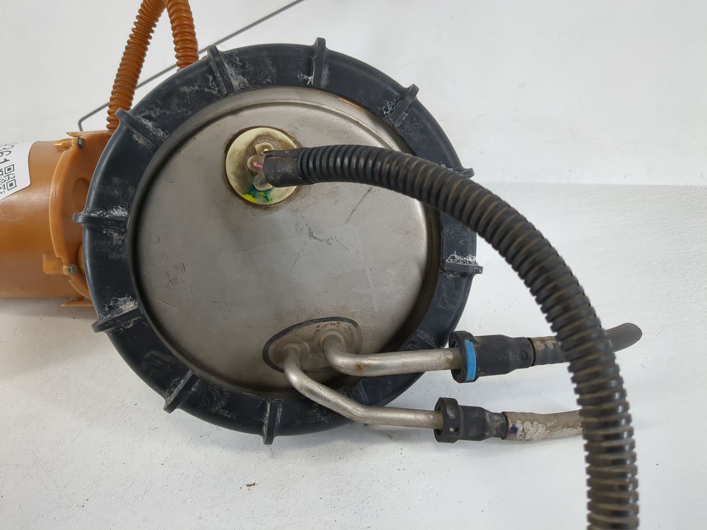 1999-2004 Ford F-250 Super Duty Electrical Gas Fuel Pump Assembly - Oemusedautoparts1.com