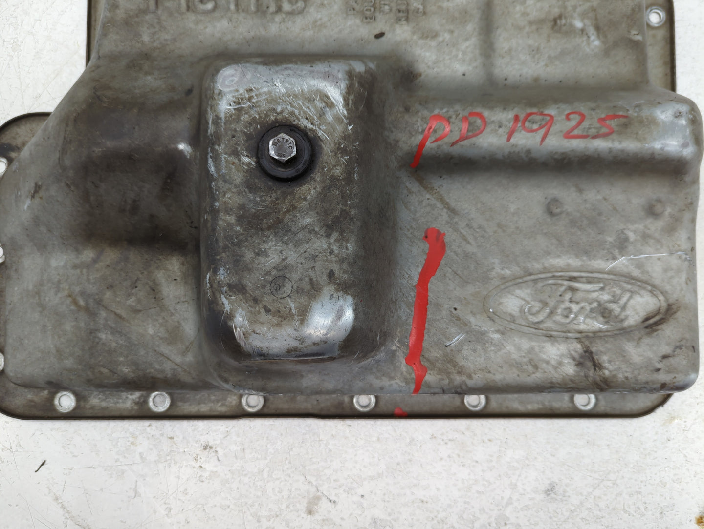 1999-2010 Ford F-250 Super Duty Engine Oil Pan Fits Fits 1999 2000 2001 2002 2003 2004 2005 2008 2009 2010 OEM Used Auto Par