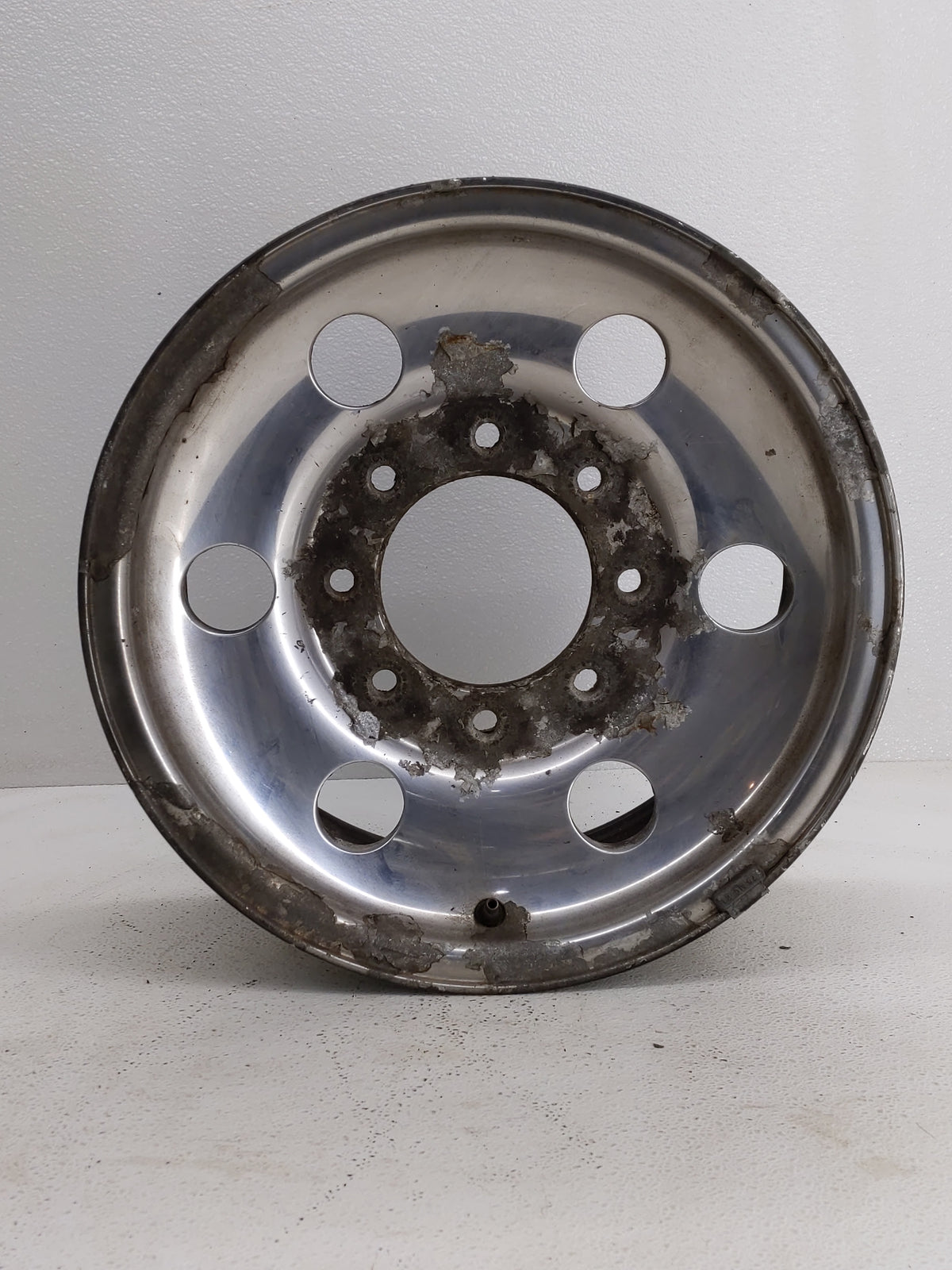 2004-2004 Ford F-250 Super Duty Oem Wheel Rim 819106 - Oemusedautoparts1.com