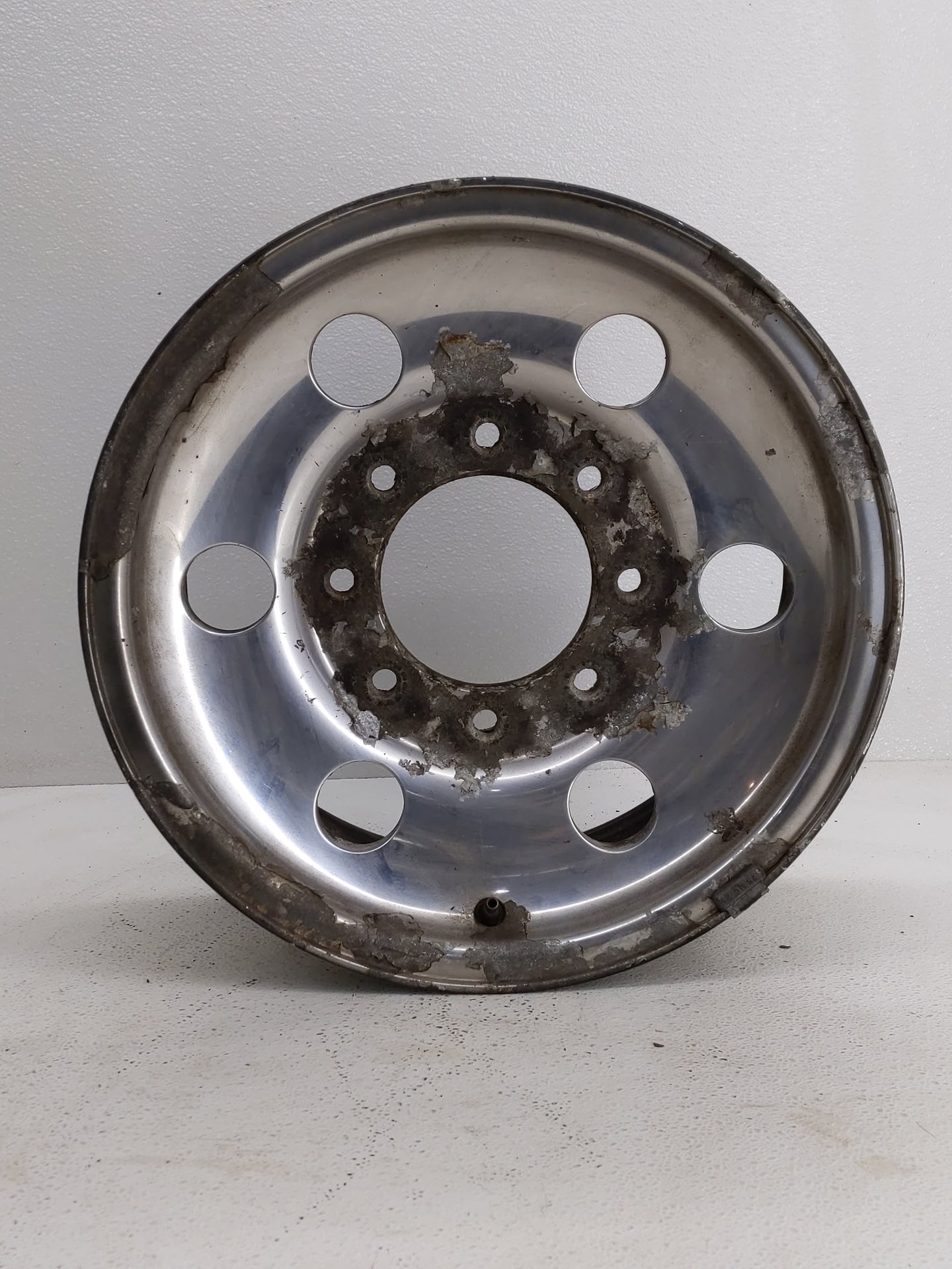 2004-2004 Ford F-250 Super Duty Oem Wheel Rim 819106 - Oemusedautoparts1.com