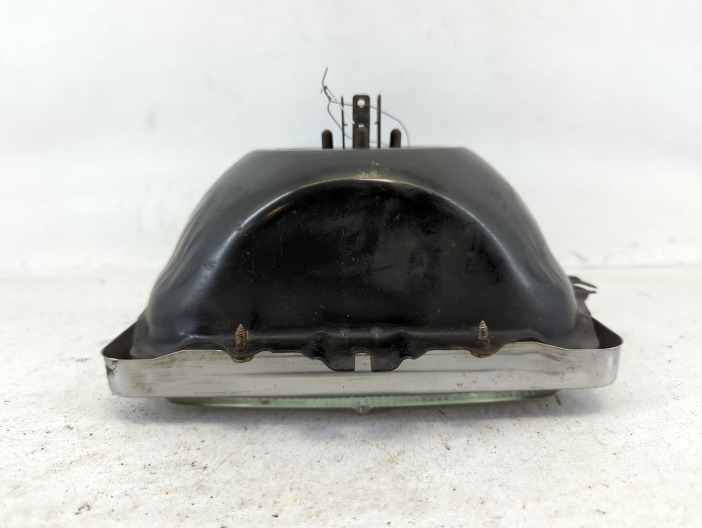 Ford F-350 Passenger Right Oem Head Light Headlight Lamp - Oemusedautoparts1.com