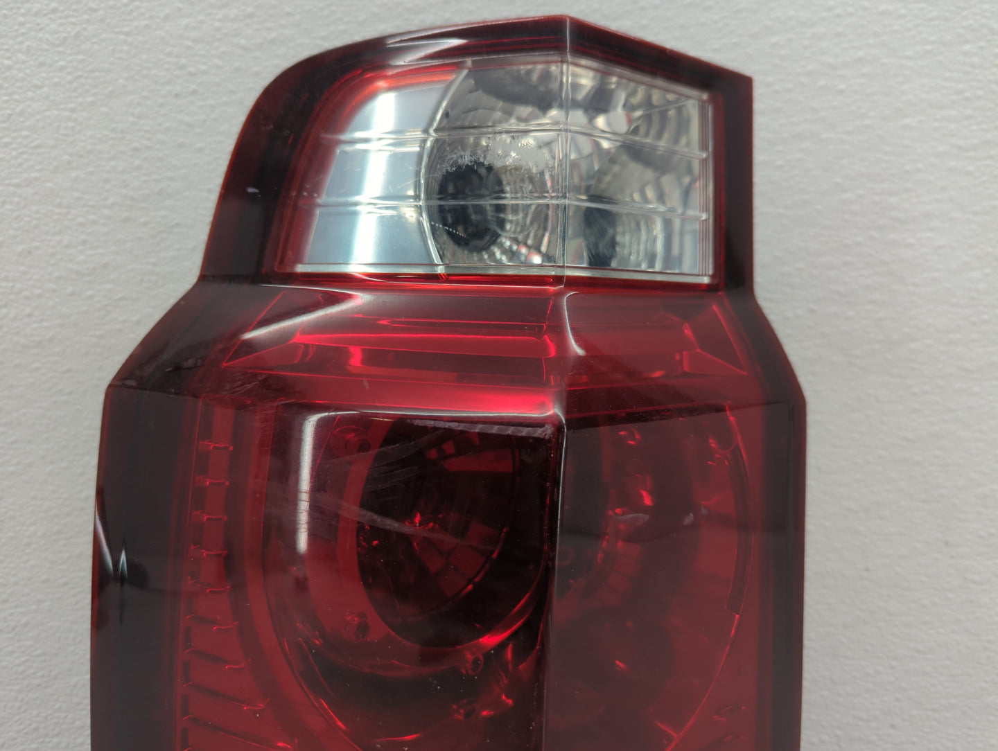 1999-2022 Ford F-350 Super Duty Tail Light Assembly Passenger Right OEM P/N:55396459AH Fits OEM Used Auto Parts - Oemusedaut