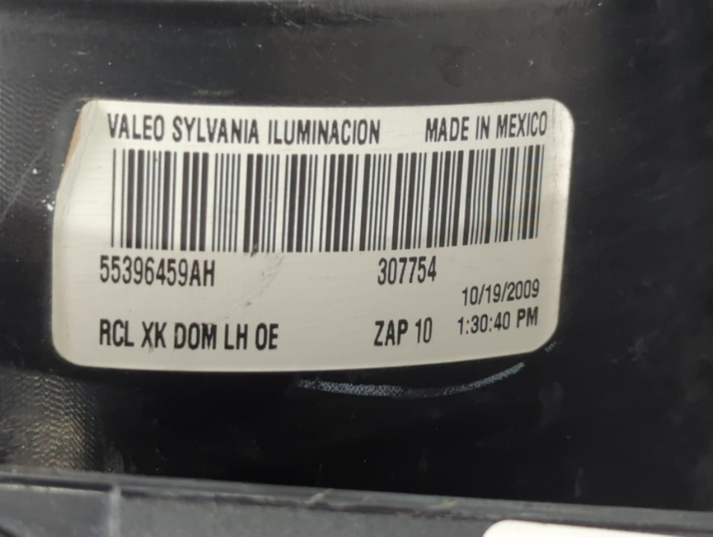 1999-2022 Ford F-350 Super Duty Tail Light Assembly Passenger Right OEM P/N:55396459AH Fits OEM Used Auto Parts - Oemusedaut