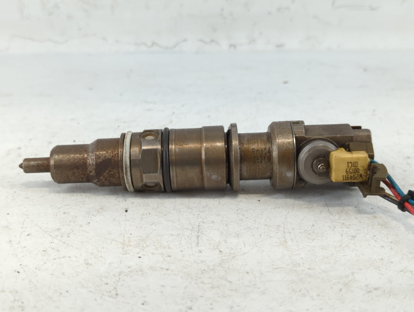 2004 Ford F-350 Super Duty Fuel Injectors Fits OEM Used Auto Parts - Oemusedautoparts1.com