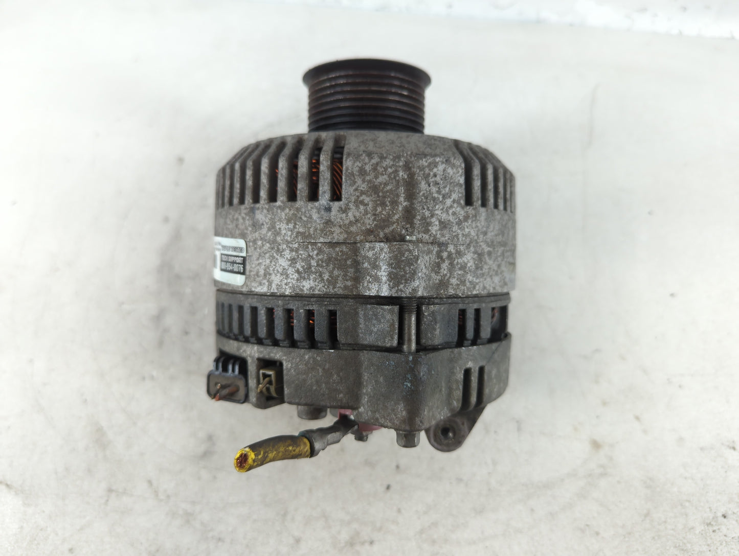 2004 Ford F-450 Super Duty Alternator Replacement Generator Charging Assembly Engine OEM P/N:YY18I04 14V 13200800 Fits OEM U
