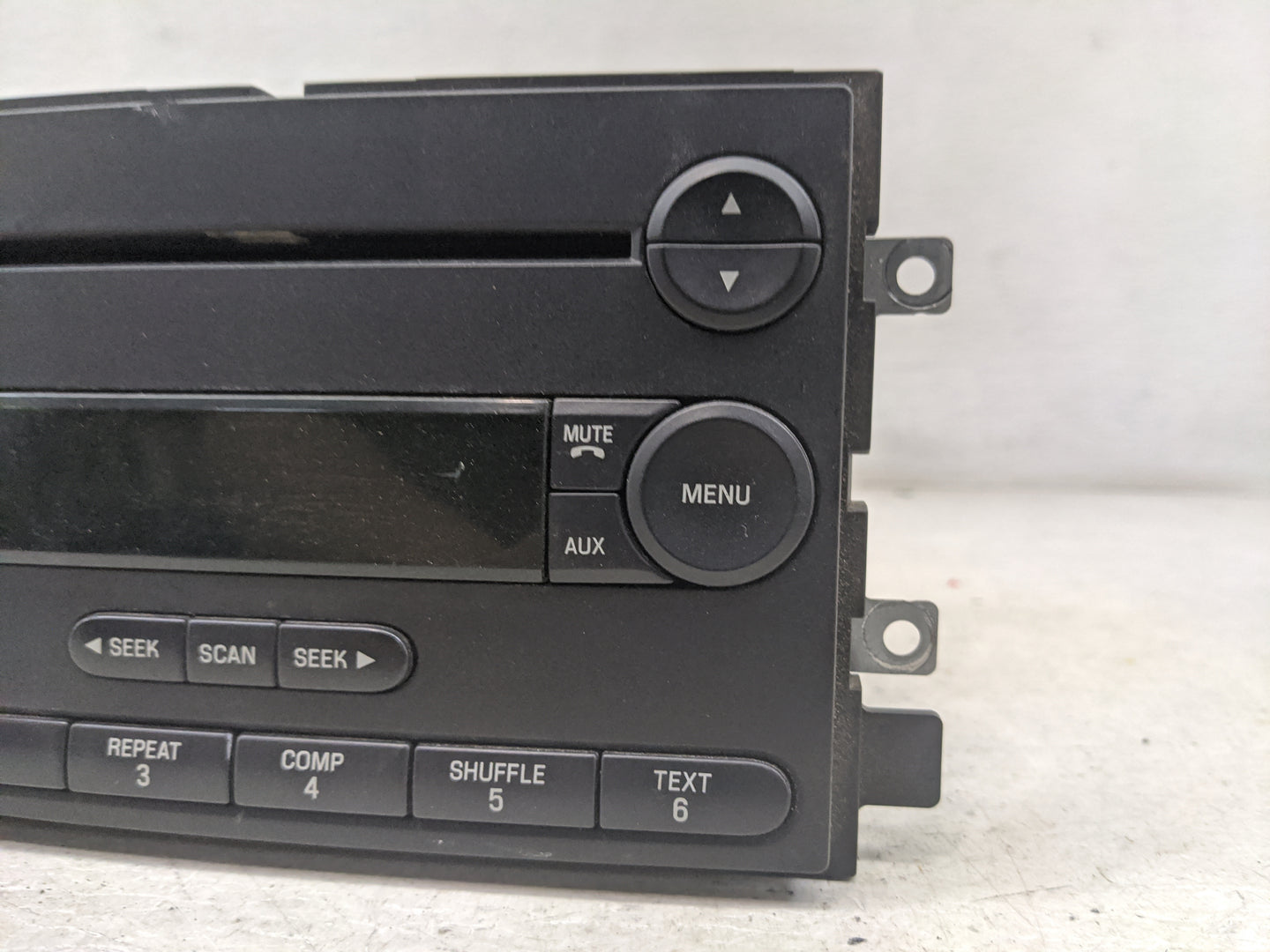 2004 Ford F150 Radio AM FM Cd Player Receiver Replacement P/N:4L3T-18C869-BD Fits OEM Used Auto Parts - Oemusedautoparts1.co