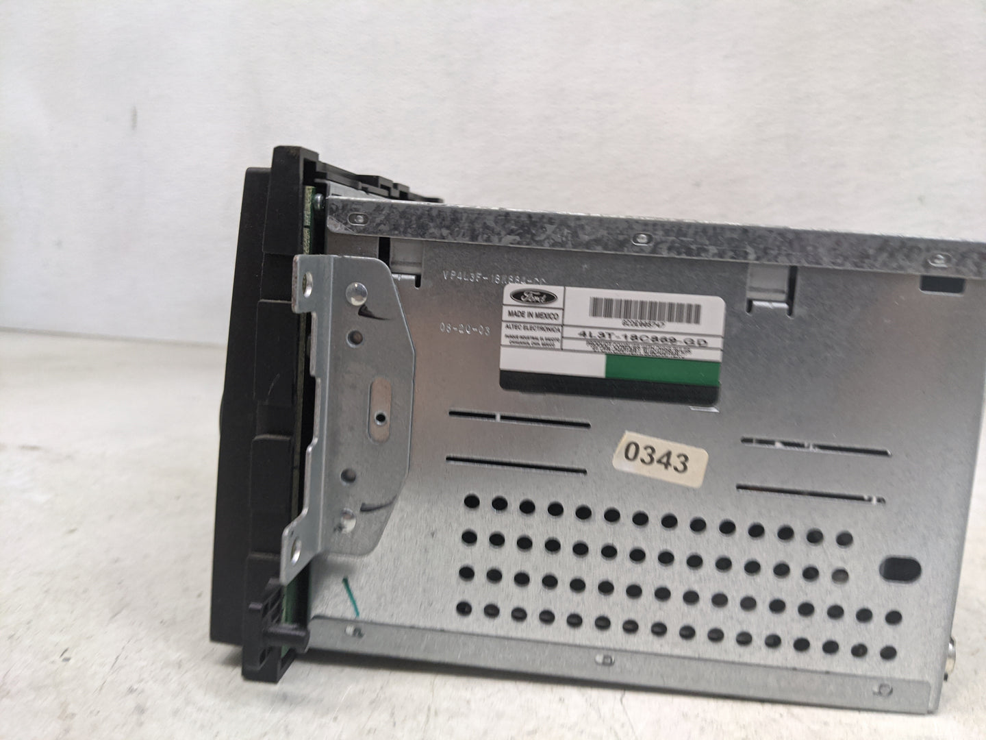 2004 Ford F150 Radio AM FM Cd Player Receiver Replacement P/N:4L3T-18C869-BD Fits OEM Used Auto Parts - Oemusedautoparts1.co