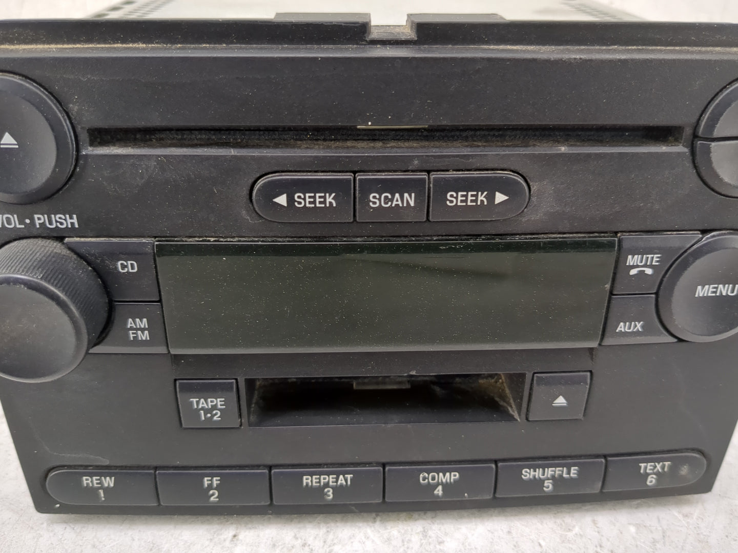 2004 Ford F150 Radio AM FM Cd Player Receiver Replacement P/N:4L3T-18C868-FC YPND033431 Fits Fits 2005 OEM Used Auto Parts -