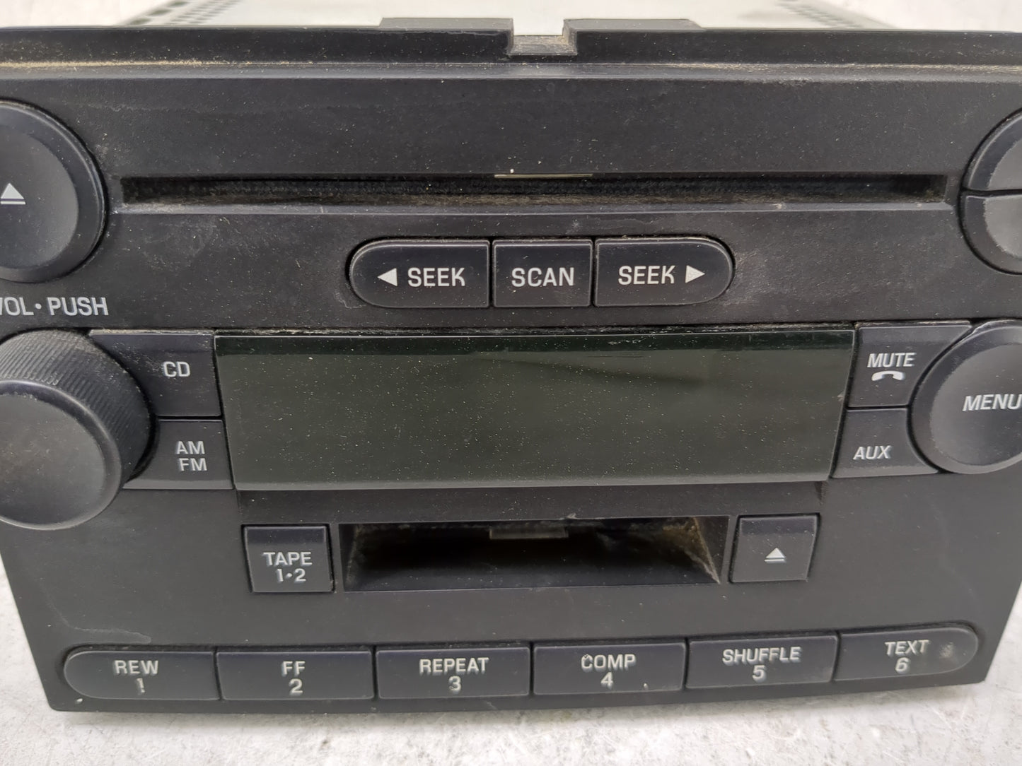 2004 Ford F150 Radio AM FM Cd Player Receiver Replacement P/N:4L3T-18C868-FC YPND033431 Fits Fits 2005 OEM Used Auto Parts -