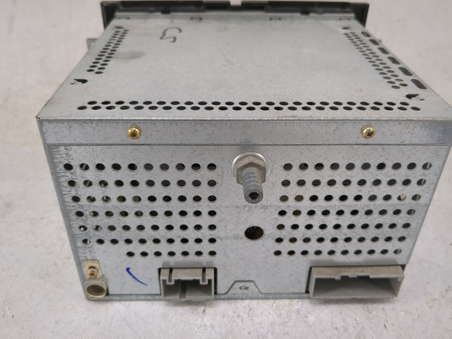 2004 Ford F150 Radio AM FM Cd Player Receiver Replacement P/N:4L3T-18C868-FC YPND033431 Fits Fits 2005 OEM Used Auto Parts -