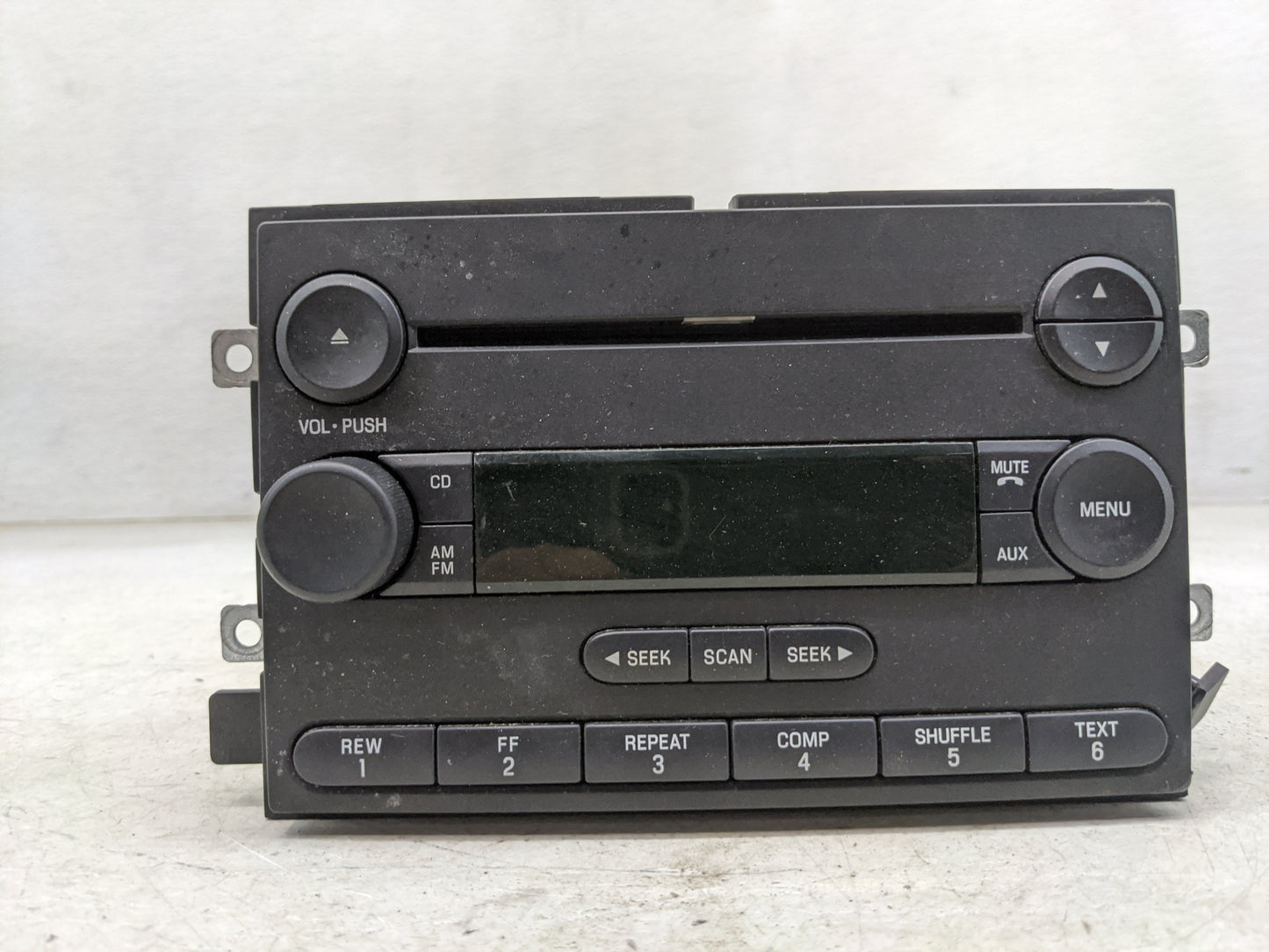 2004 Ford F150 Radio AM FM Cd Player Receiver Replacement P/N:4L3T-18C869-GC Fits OEM Used Auto Parts - Oemusedautoparts1.co