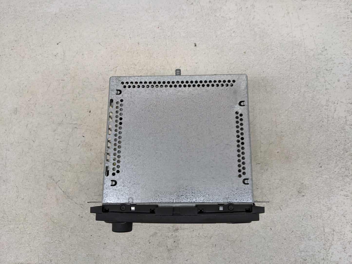2004 Ford F150 Radio AM FM Cd Player Receiver Replacement P/N:4L3T-18C869-GC Fits OEM Used Auto Parts - Oemusedautoparts1.co