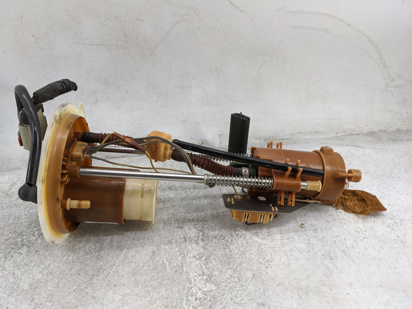 Ford F150 Electrical Gas Fuel Pump Assembly 1479712 - Oemusedautoparts1.com