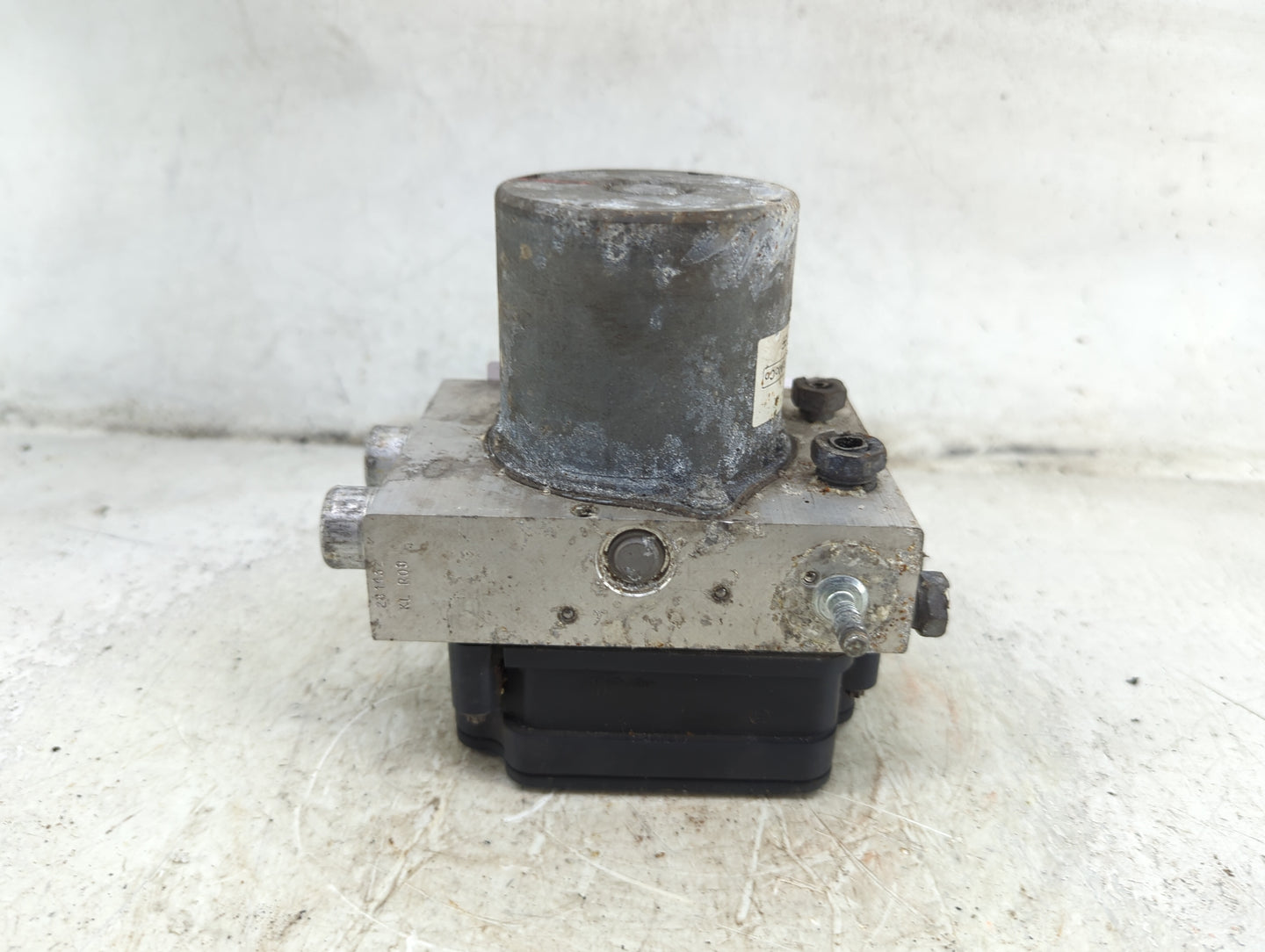 2004 Ford F150 ABS Pump Control Module Replacement P/N:JC14-2B373-BF Fits Fits 2005 OEM Used Auto Parts - Oemusedautoparts1.