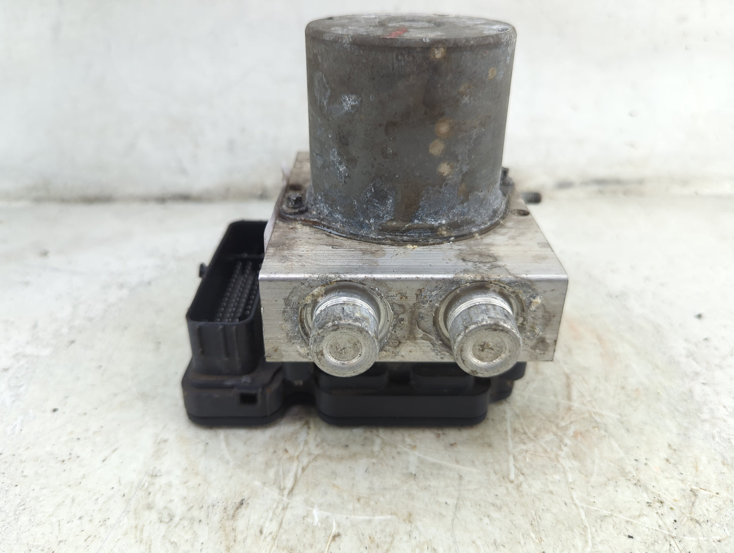 2004 Ford F150 ABS Pump Control Module Replacement P/N:JC14-2B373-BF Fits Fits 2005 OEM Used Auto Parts - Oemusedautoparts1.