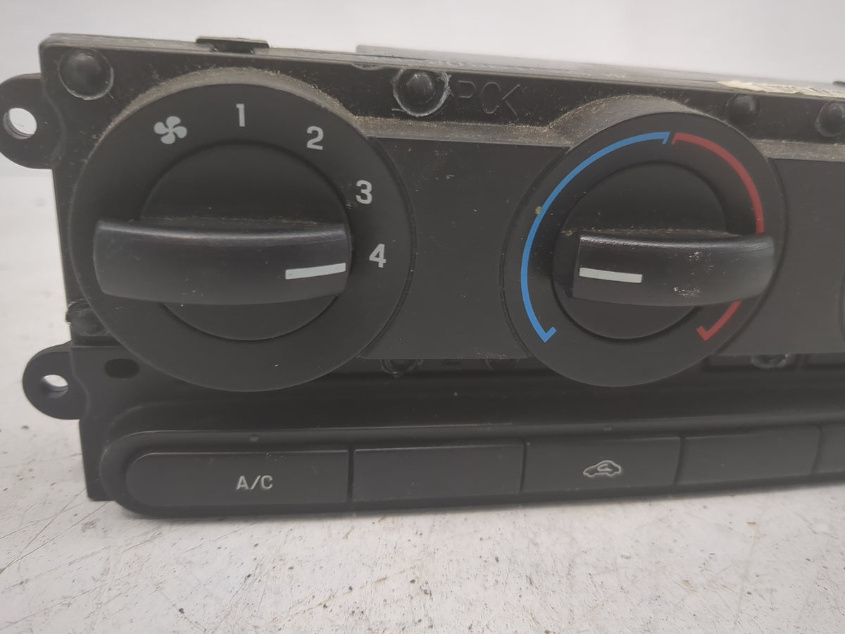 2004 Ford F150 Climate Control Module Temperature AC/Heater Replacement P/N:4L3H-19808-BG Fits Fits 2005 2006 2007 2008 OEM 
