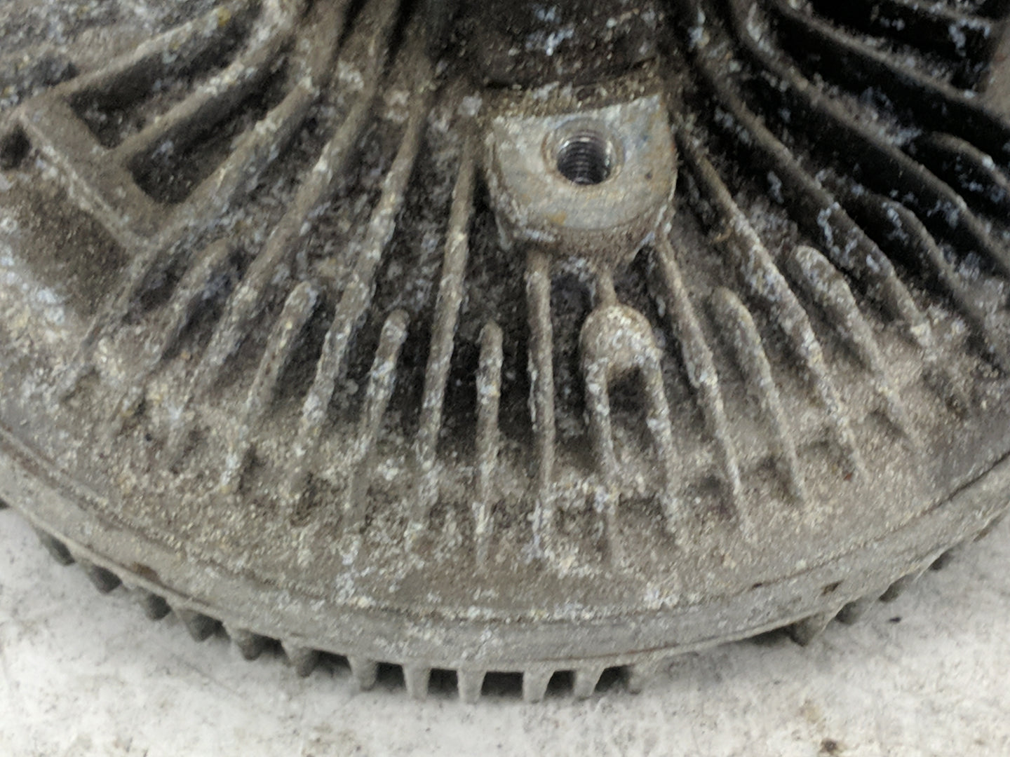 Ford F350sd Radiator Cooling Fan Clutch - Oemusedautoparts1.com