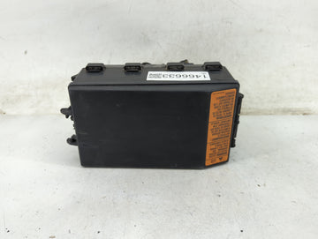 2000-2005 Ford Focus Fusebox Fuse Box Panel Relay Module P/N:3S4T-14A142-AA Fits Fits 2000 2001 2002 2003 2004 2005 OEM Used