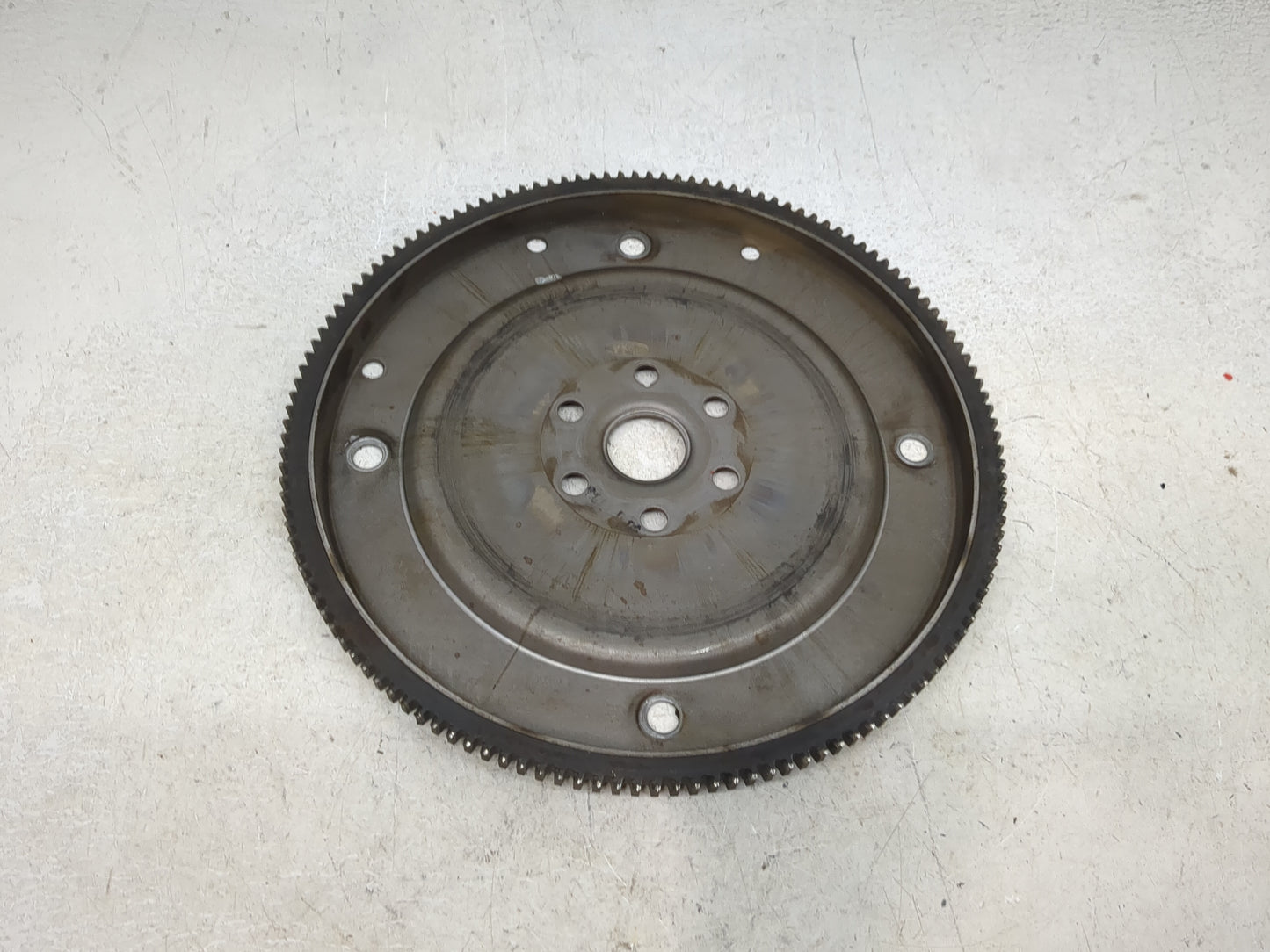 2000-2004 Ford Focus Transmission Flywheel Flexplate P/N:XS4P-7M093EE Fits Fits 2000 2001 2002 2003 2004 OEM Used Auto Parts